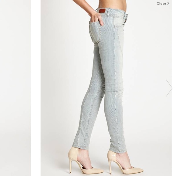Guess Brittney Mid-Rise Skinny Striped Jeans Brand new with tags! - Picture 4 of 7